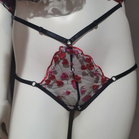 Embroidered Heart Mesh Underwire Lingerie Set 3 Piece - Picture 4 of 10